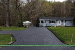 sealcoating-driveway-residential