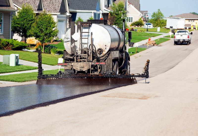 Driveways 2Day team is providing commercial asphalt sealcoating services in Frederick, MD